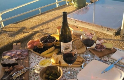 Estrun Boat Rental | Just Couples AfloatnRomantic cabin with private entrance.