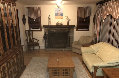 North Kingstown House | Just far enough into RHode Island!