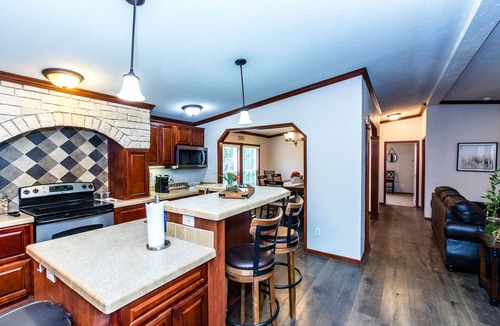 Graford House | JUST IMAGINE ROCKER B 10 MIN WATER ACCESS 1 BLOCK family styled, fire pit,hottub