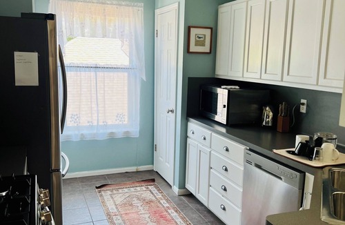 Cherrywood Apartment | Just INN TIME! 2br/2ba Central ATX, Free parking