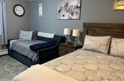 North Troy Apartment | Just Like Being at Home- Newly Renovated Unit