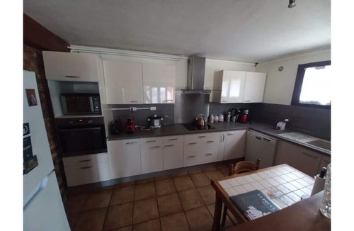 Saint-Yorre House | ⭐ JUST LIKE HOME