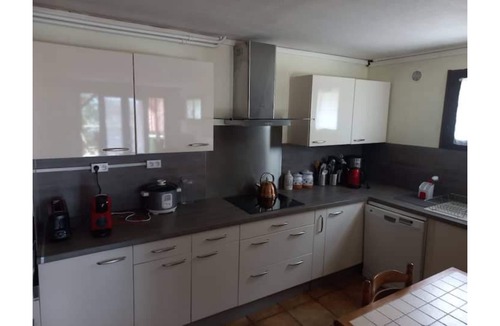 Saint-Yorre House | ⭐ JUST LIKE HOME