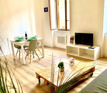 Carcassonne Apartment | Just Like home in Carcassonne