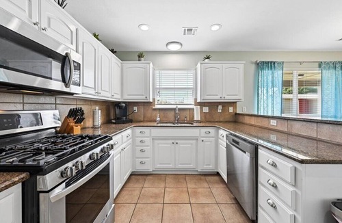 Glenpool House | Just Like Home