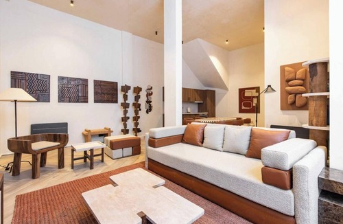 Notre-Dame-des-Champs Apartment | JUST MOMENTS FROM THE LUXEMBOURG GARDENS & THE ICONIC CAFÉS OF SAINT GERMAIN