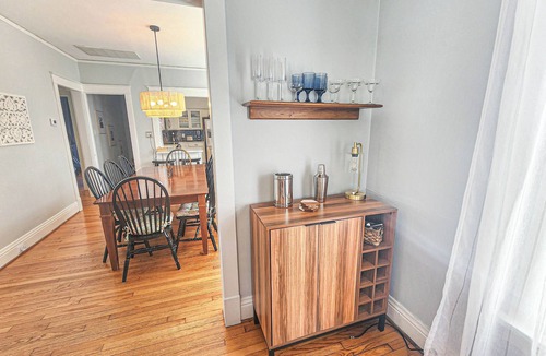 Cape Charles House | Just One House From The Beach Barefoot Bungalow Offers A Sweet Beach Vacation