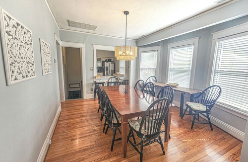 Cape Charles House | Just One House From The Beach Barefoot Bungalow Offers A Sweet Beach Vacation