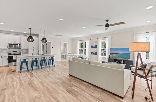 Tranquil Harbour House | "Just Peachy" 3BR Home | 4 Baths (2 Full, 2 Half)