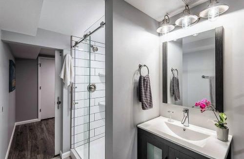 Capitol Hill House | Just Renovated, Fully Stocked Apt with Free Parking