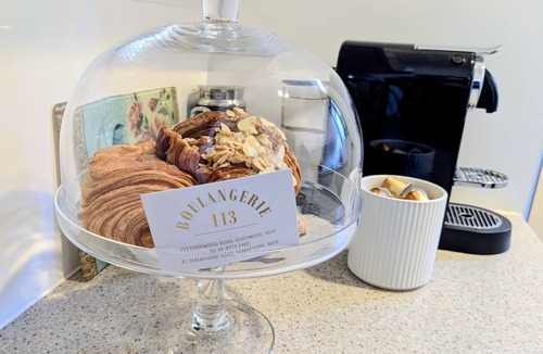 Millswood Apartment | Just Right @ Hyde Park - Between Prestige & Boho