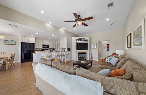Pirates Beach West House | "Just Right" in Pirates Beach West - Family Friendly! Updated! Pet Friendly!