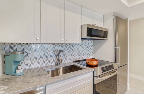 Vanderbilt Beach Condo | Just Steps to Vanderbilt Beach, Next to Ritz Carlton - Remodeled 2020
