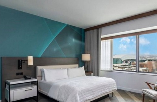 Downtown Houston Hotel | Just What You Were Looking For! 4 Spacious Units Near Discovery Green Park!