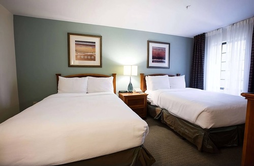 Gateway Hotel | Just What You Were Looking For! 3 Comfortable Units, w/Pool, Pet-Friendly!