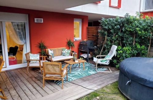 Juvignac Apartment | Juvignac nona jacuzzi