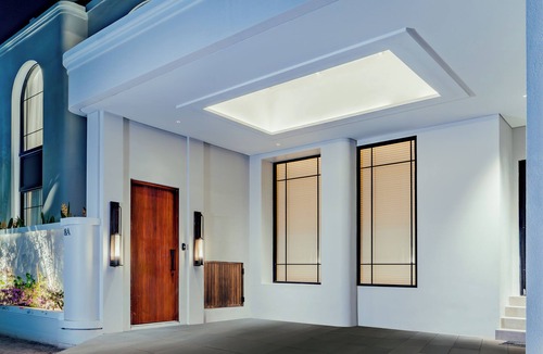 Sidakarya Villa | Juwana Villa Luxury 4BR w/Daily Cleaning, King, Pool, 100 Mbps, 8Mins to Beach