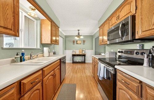 Jacksonville House | Jville Gem- Walk downtown