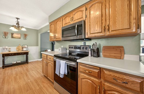 Jacksonville House | Jville Gem- Walk downtown
