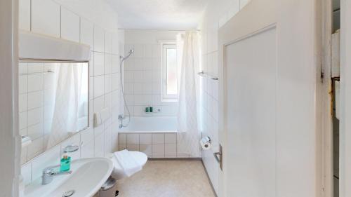 Seebach Apartment | Köschenrütistrasse 55, 8052 Zürich Switzerland