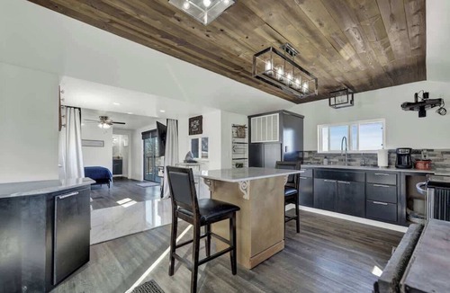 Center Point House | K Loma Vista with Hill Country Views