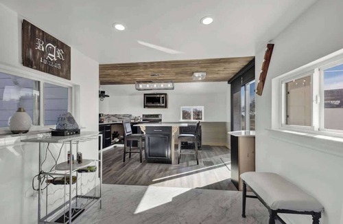 Center Point House | K Loma Vista with Hill Country Views