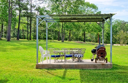 South Toledo Bend Cabin | K&M Lake Rentals Cabin #3