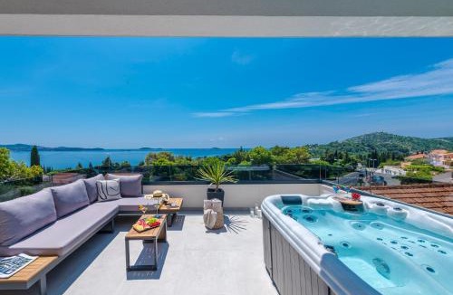 Mlini Apartment | K&N LuxApartment - Jacuzzi and Magnificent Sea view