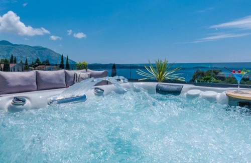 Mlini Apartment | K&N LuxApartment - Jacuzzi and Magnificent Sea view