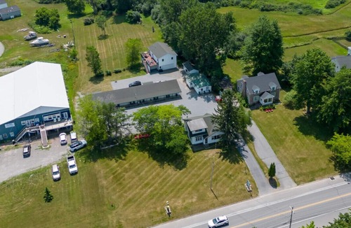 Clayton Apartment | K's Motel with Stunning St. Lawrence River Views - Room 5