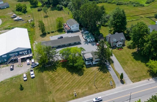 Clayton Apartment | K's Motel with Stunning St. Lawrence River Views - Room 9