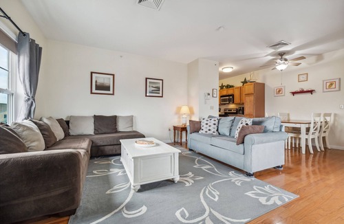 Hampton Condo | K Street Penthouse | Balcony | Ocean Views | A/C