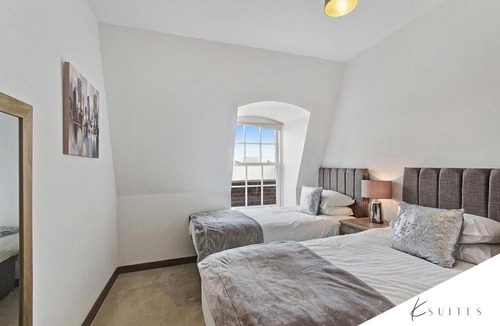 Welwyn Garden City Apartment | K Suites - Denmark House