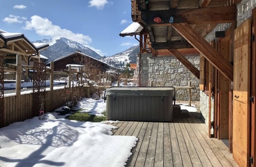 Montriond Ski Chalet | K-Terra 4 : Recent and modern chalet with hot tub
