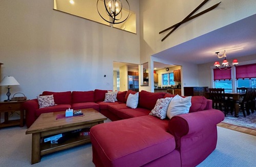 Killington Villa | K6 Topridge Unit 30A Slopeside with Private Hot Tub