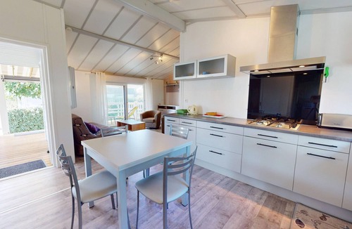 Brem Sur Mer House | Kabana Beach