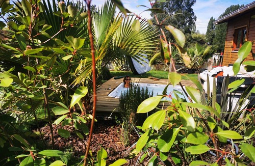 Muizon House | KÄBANE 85, Lodge with waterfront spa