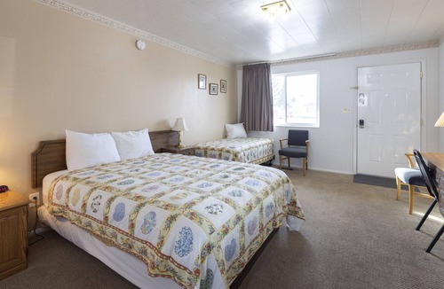 Frontier House | KABINO: Fossil Butte Motel #10 2QueenBeds A/C Mini Fridge Microwave Cable Wifi