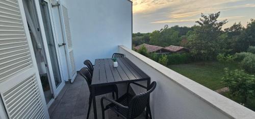 Murine Apartment | Kadenca