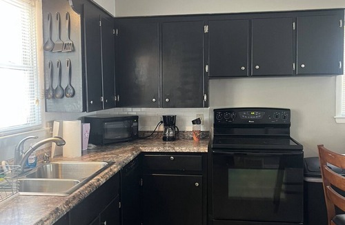 Hiawatha House | Kadia’s Place-The One Near 380 & Everything Else