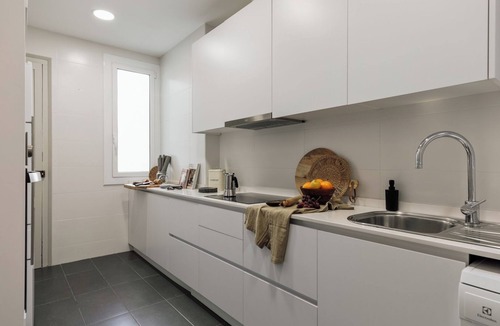 Eixample Apartment | Kaftan - 5 bedrooms and balcony in Eixample Dreta