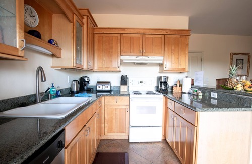 Kuau House | Kaiholo Hale