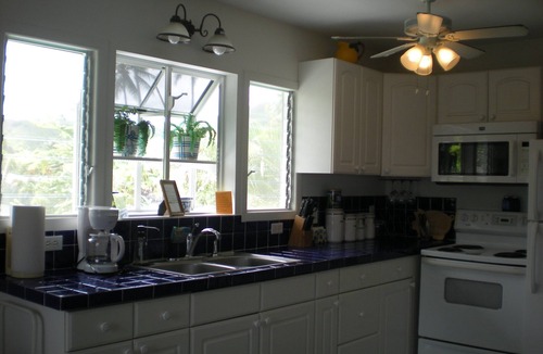 Kailua House | KAILUA-STEPS TO THE BEACH