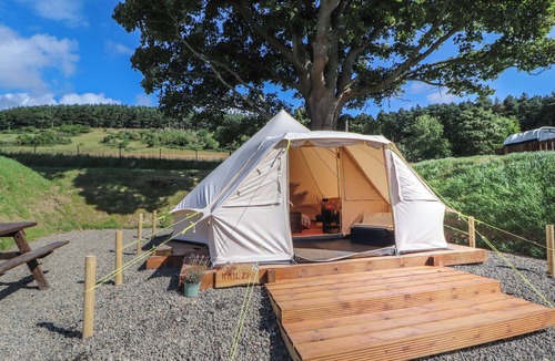 Glentress Cottage | KAILZIE, romantic, with open fire in Peebles