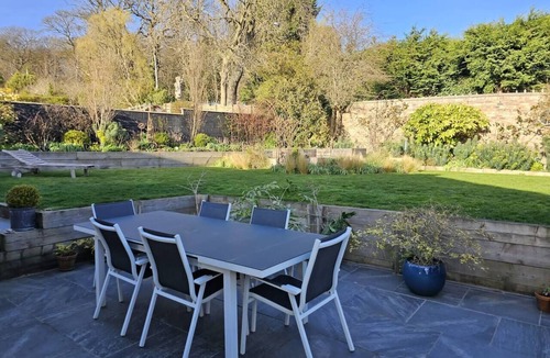 Ellemford House | Kaimes Bright Garden Getaway