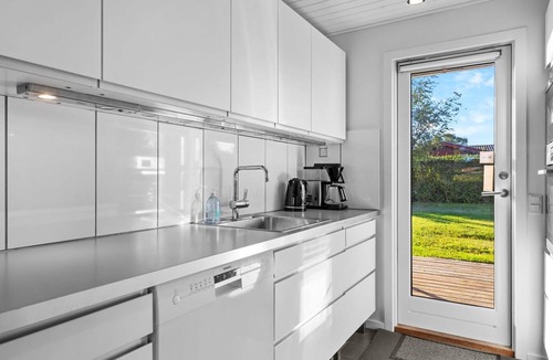 Vemmenæs House | "Kajsa" - 250m from the sea by Interhome