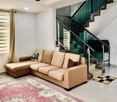 Manir Villa | Kak Nor Villa