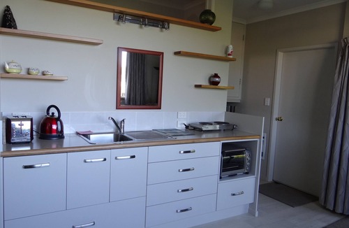 Omokoroa Bed & Breakfast | Kakariki Haven, Omokoroa