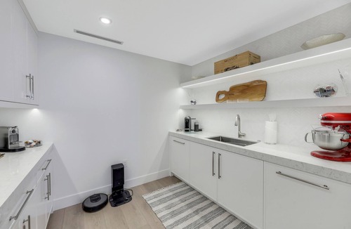 North Naples Condo | Kalea Bay - William Raveis Rentals