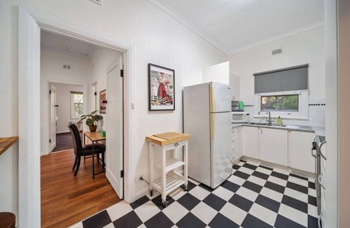 Warradale House | Kaleamera - 3BR Parking WiFi